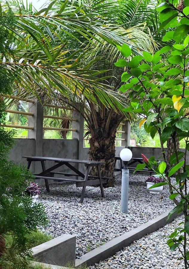 Twitter Paradise Ampeni Exterior photo